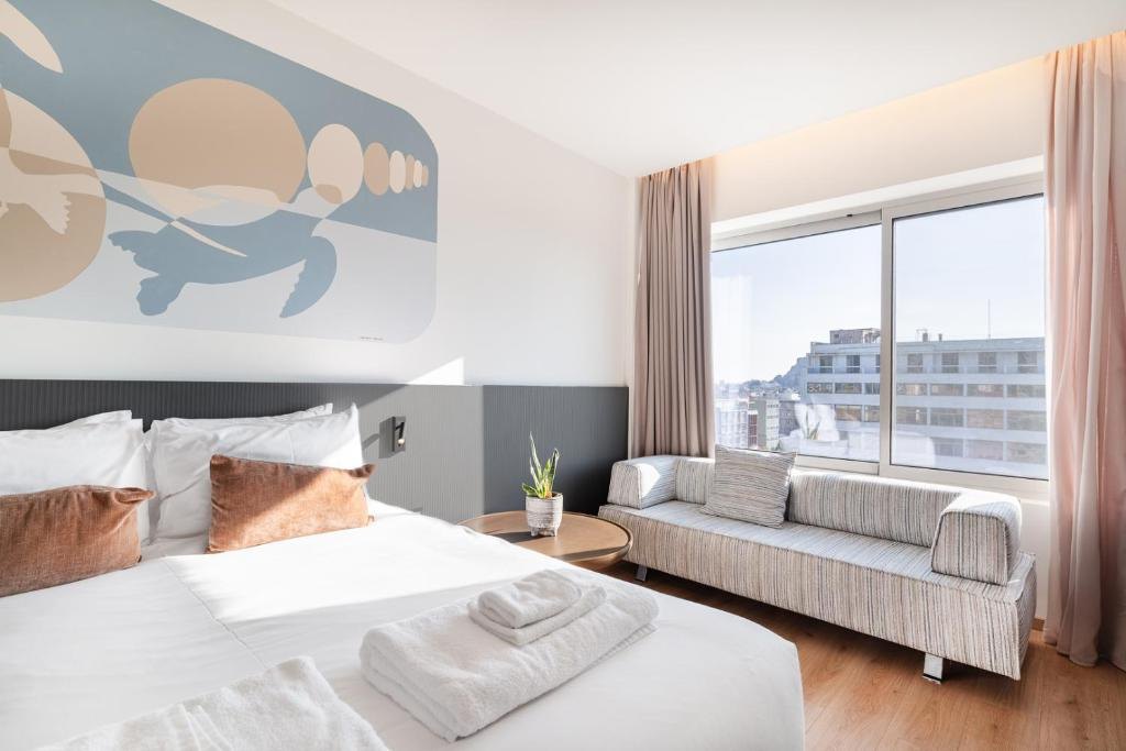 Superior Deluxe Suite